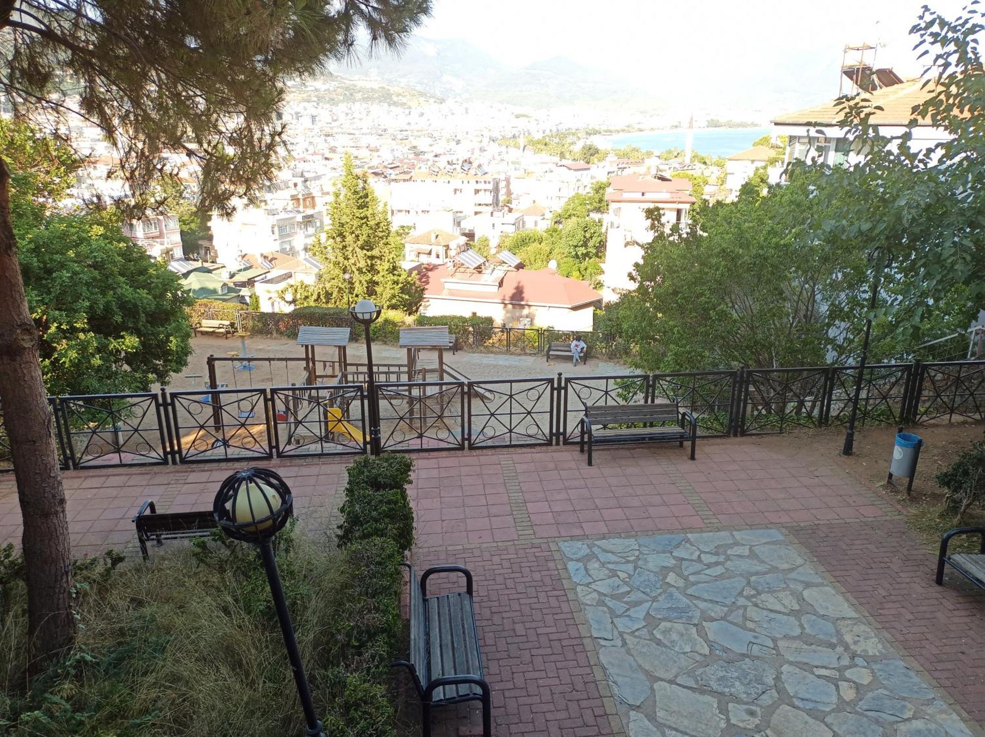 Beautiful Sultan House At Cleopatra Beach 1 With Umbrellas, Balcony, Barbecue, Private 100Mbps Wifi, Smart Tv, Table Games, Vip Trans-Fer - Beautiful Apartmenthouse Alanya Bagian luar foto